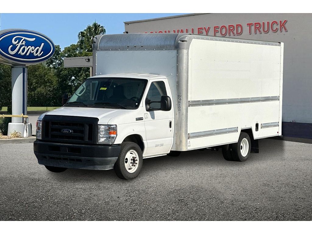 2022 Ford Econoline E-350