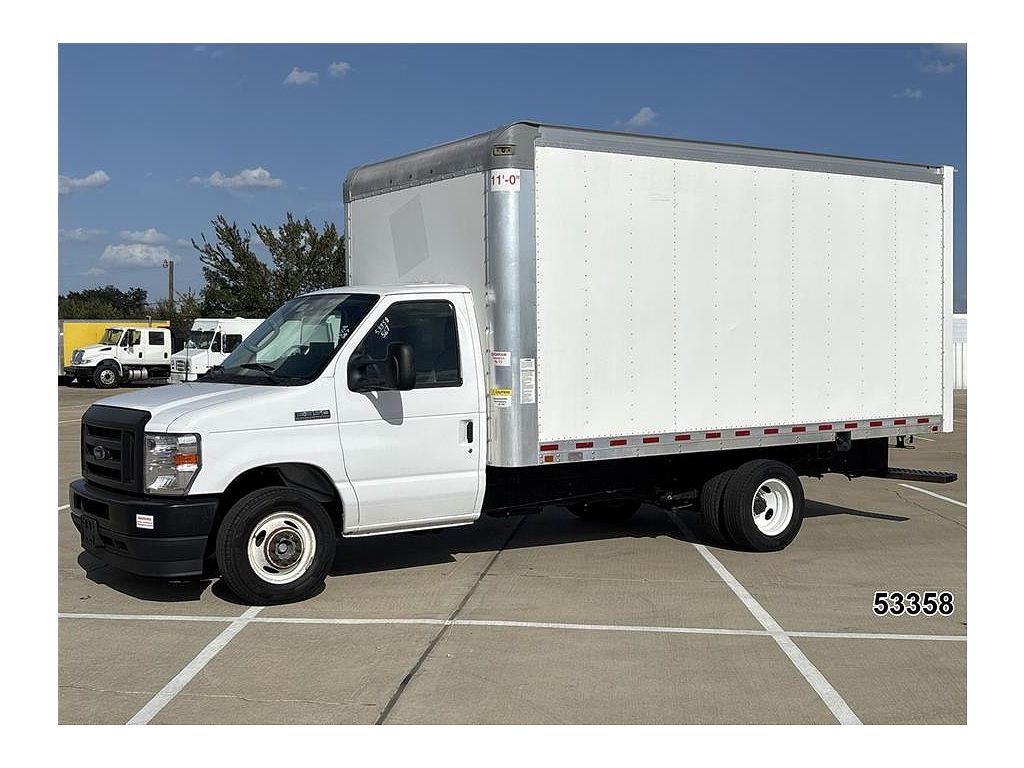 2024 Ford Econoline E-350
