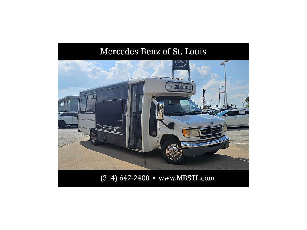 2000 Ford Econoline E-450