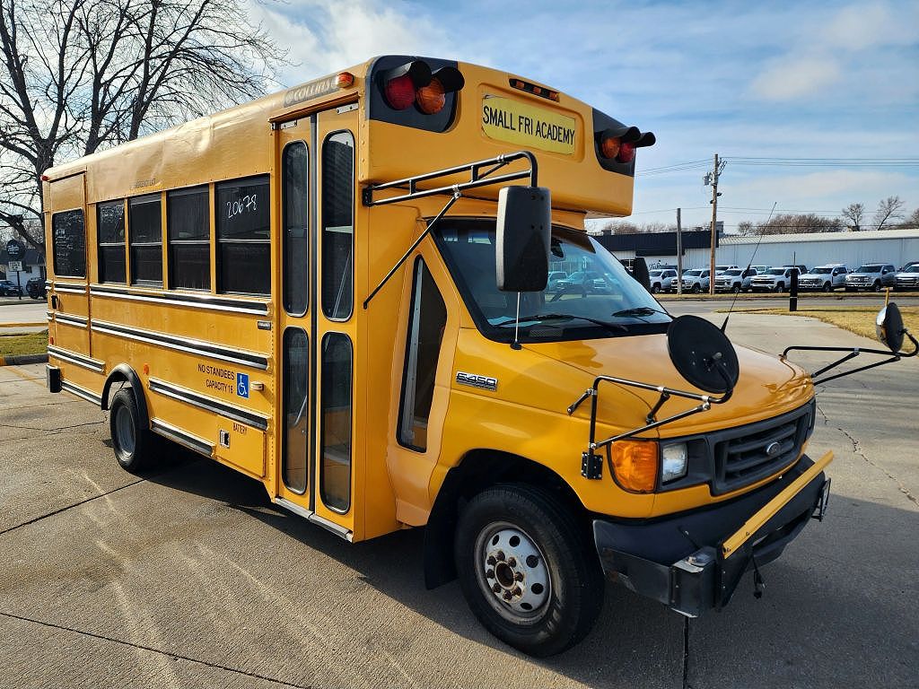 2006 Ford Econoline E-450