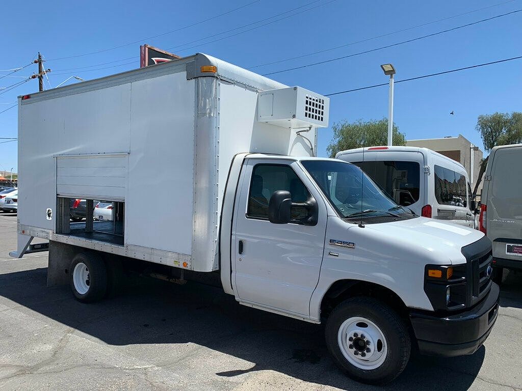 2013 Ford Econoline E-450