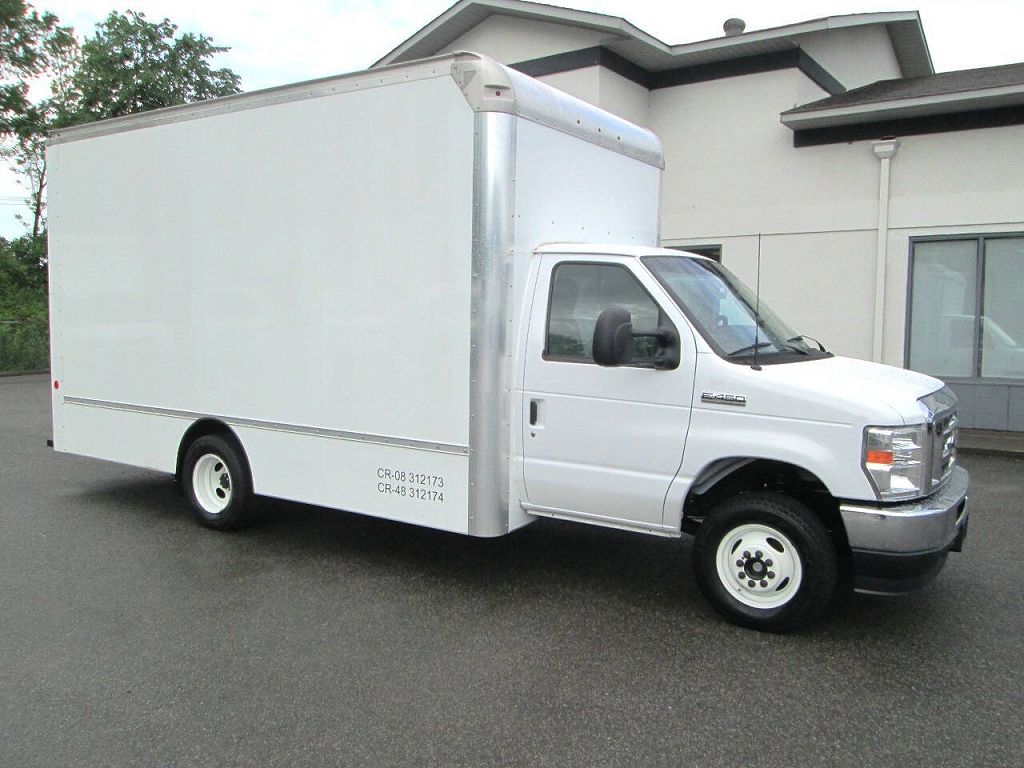 2023 Ford Econoline E-450