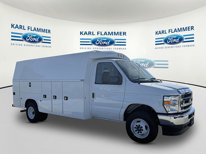 2026 Ford E-Series E-450 SD