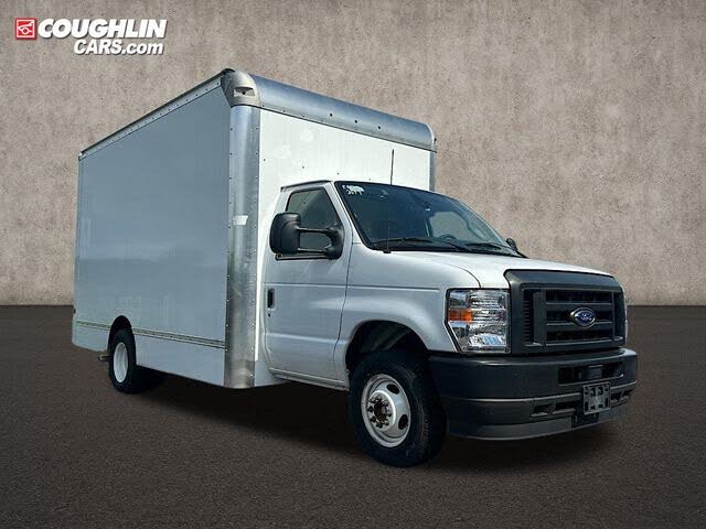 2024 Ford E-Series E-450 SD