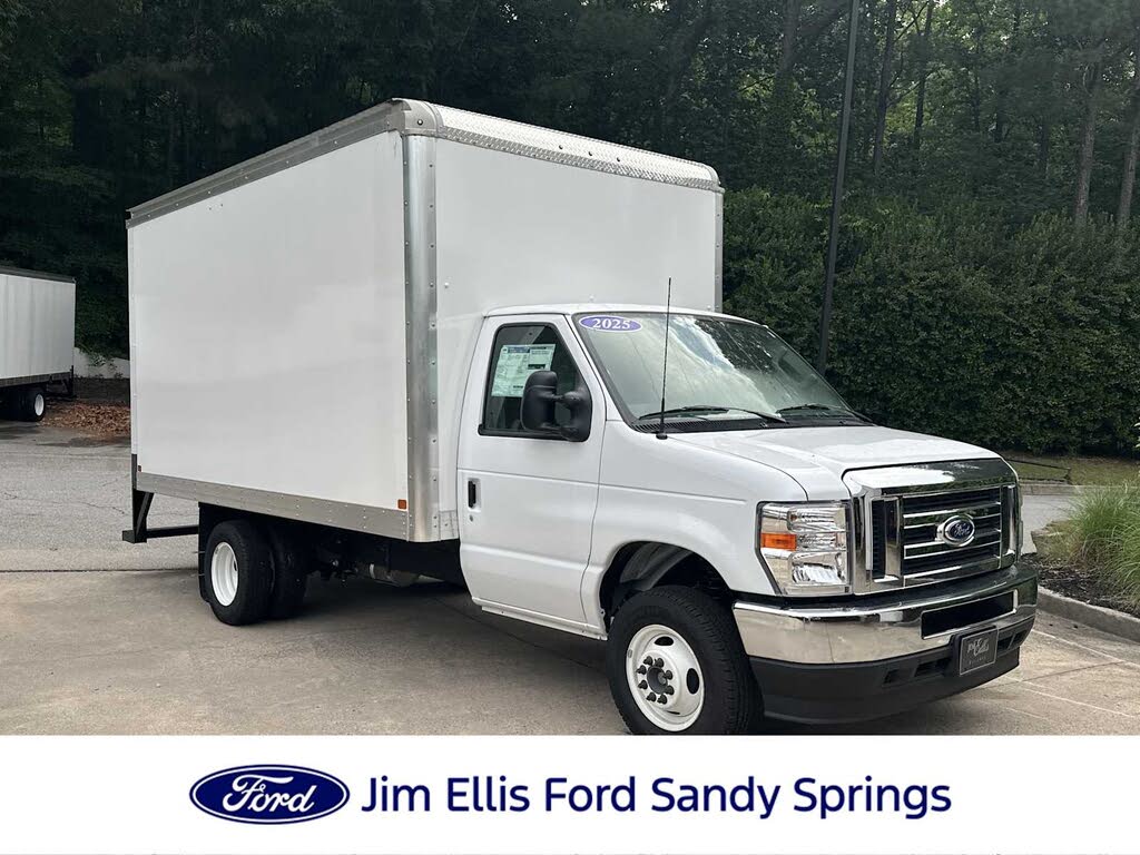 2025 Ford E-Series E-450 SD