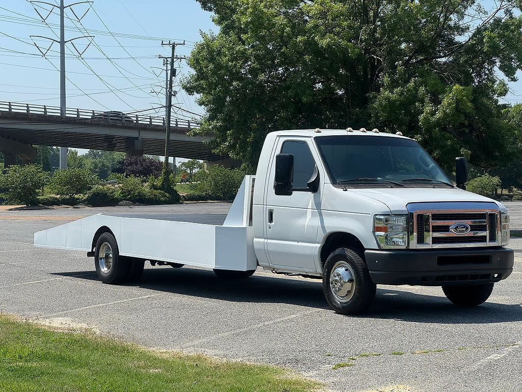 2011 Ford Econoline E-450