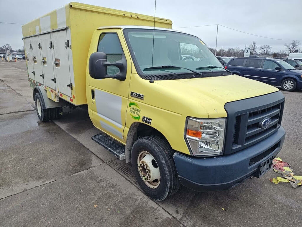 2018 Ford E-Series E 450 SD 2dr Commercial/Cutaway/Chassis 138 176 in. WB