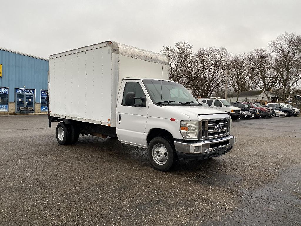 2011 Ford Econoline E-450