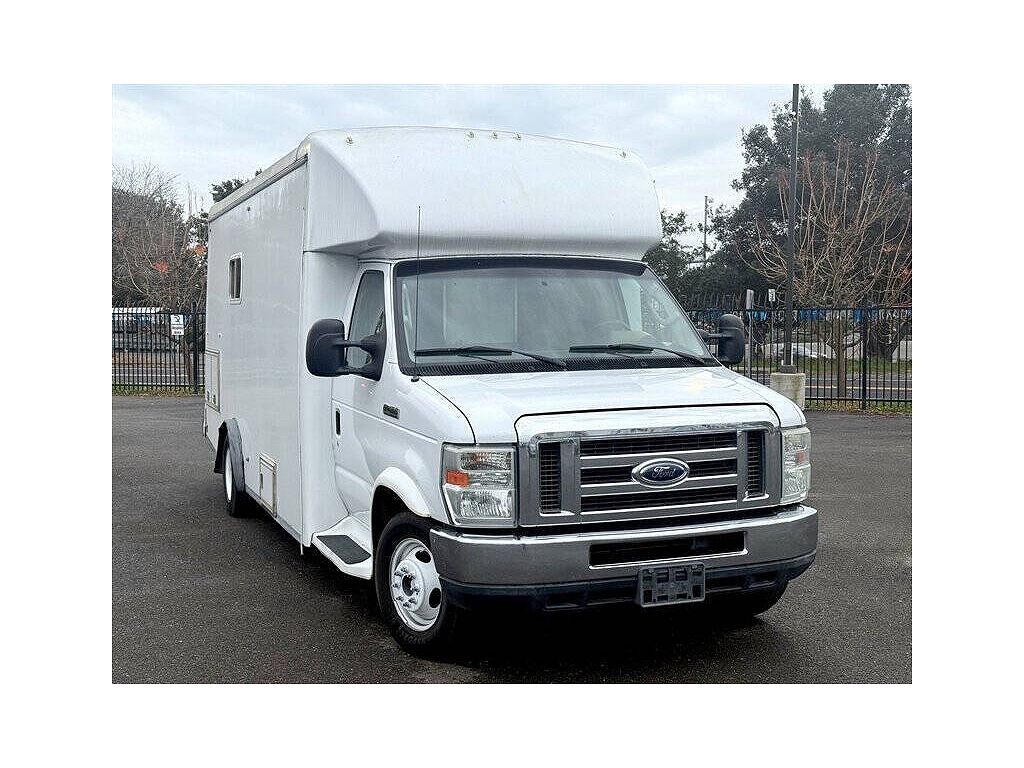 2011 Ford Econoline E-450