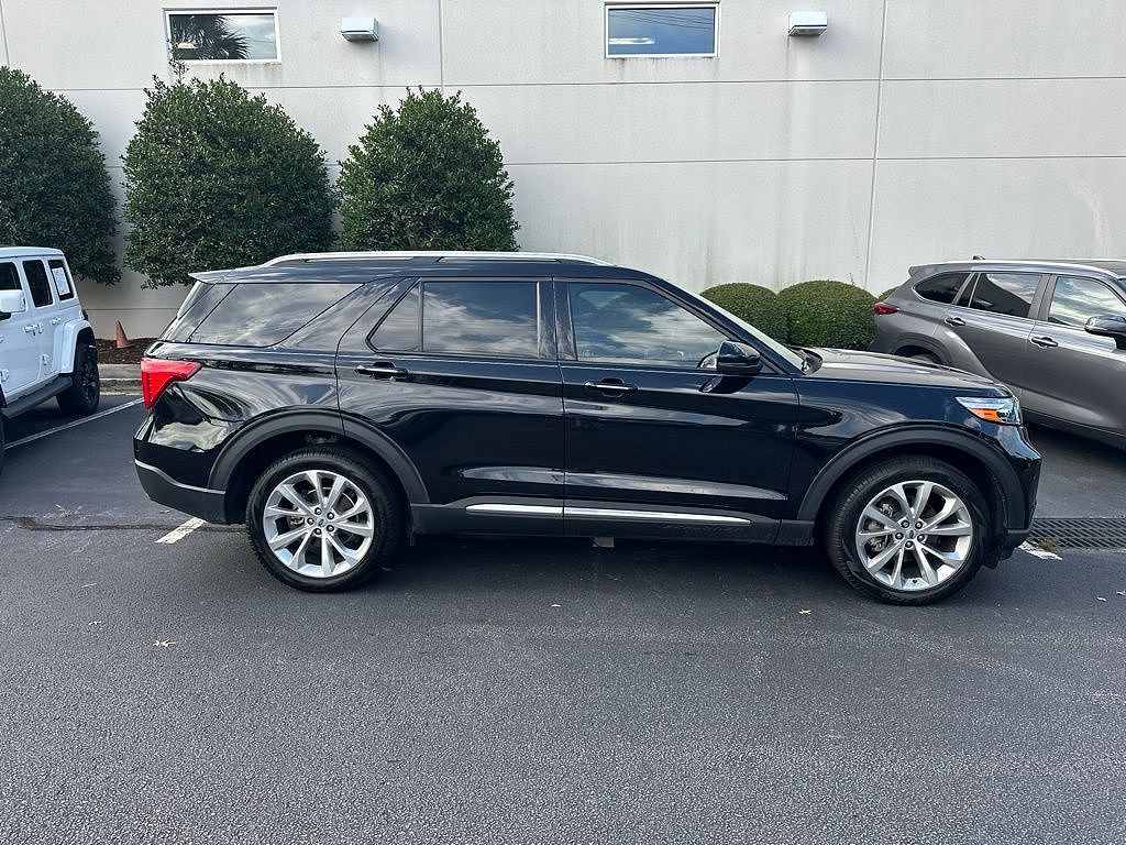 2023 Ford Explorer Platinum