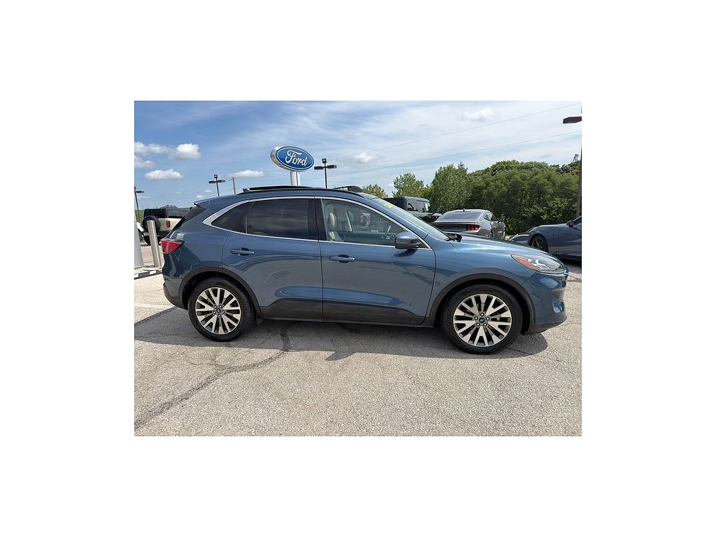 2020 Ford Escape Titanium Hybrid