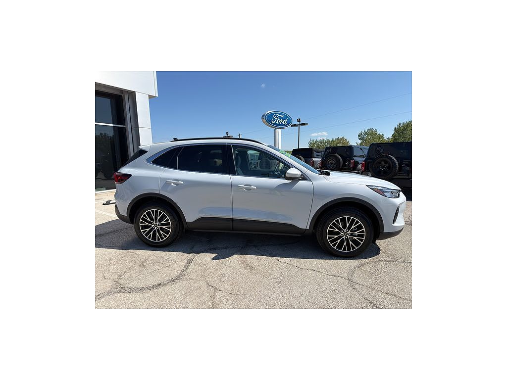 2025 Ford Escape Plug-In Hybrid
