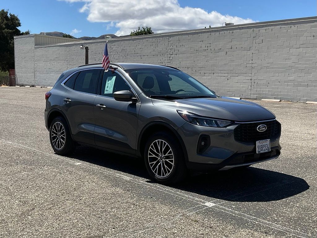 2025 Ford Escape Plug-In Hybrid
