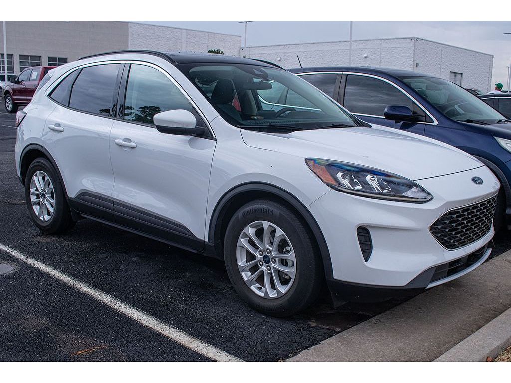 2020 Ford Escape SE