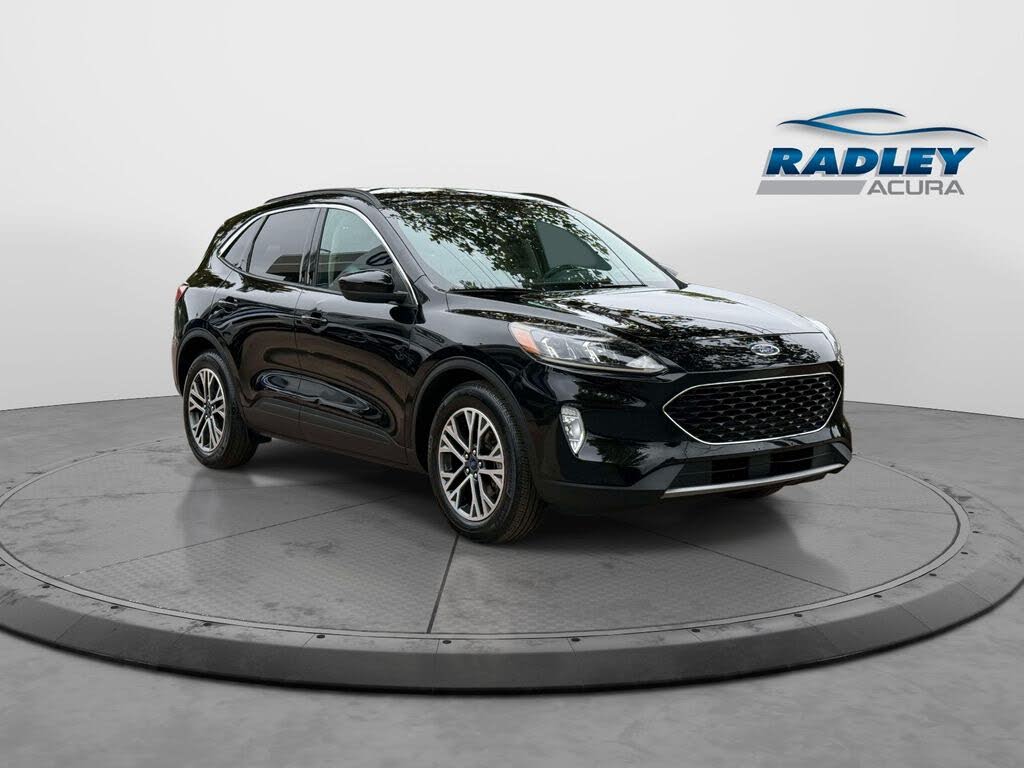 2020 Ford Escape SEL