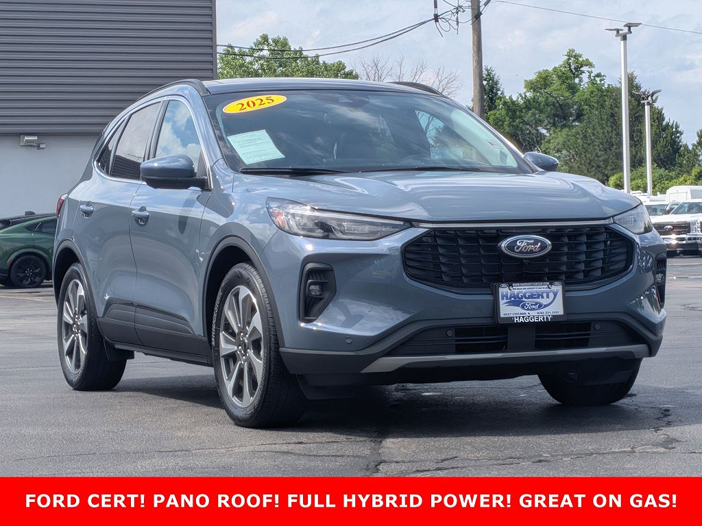 2025 Ford Escape Platinum FWD