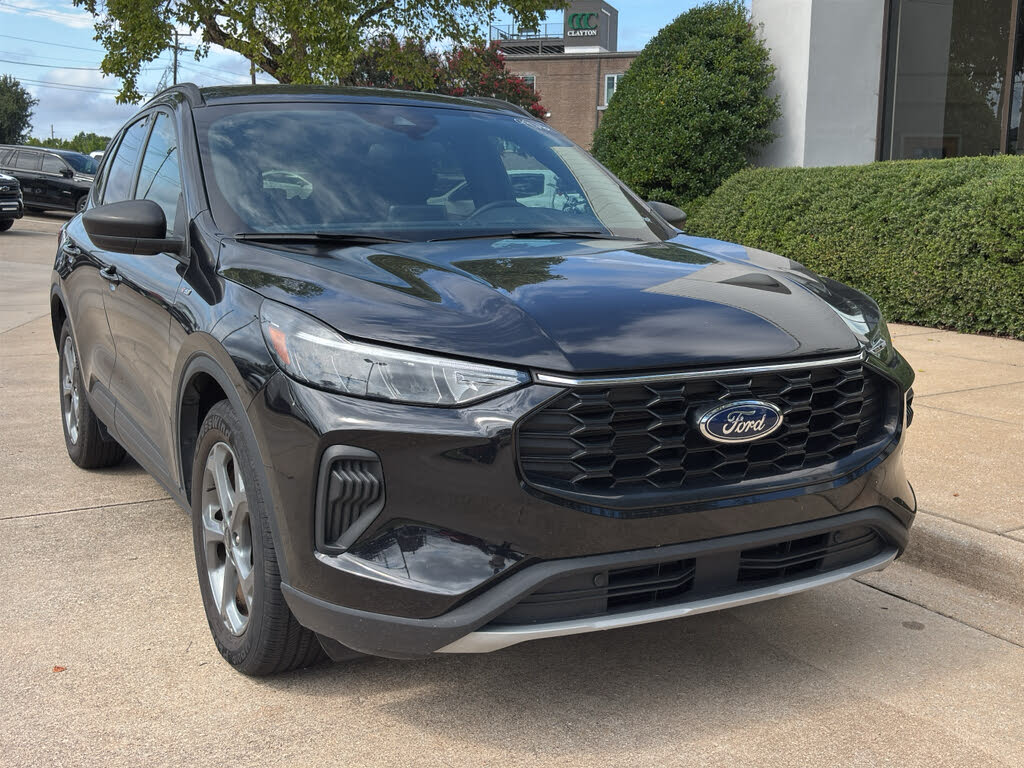 2025 Ford Escape ST-Line
