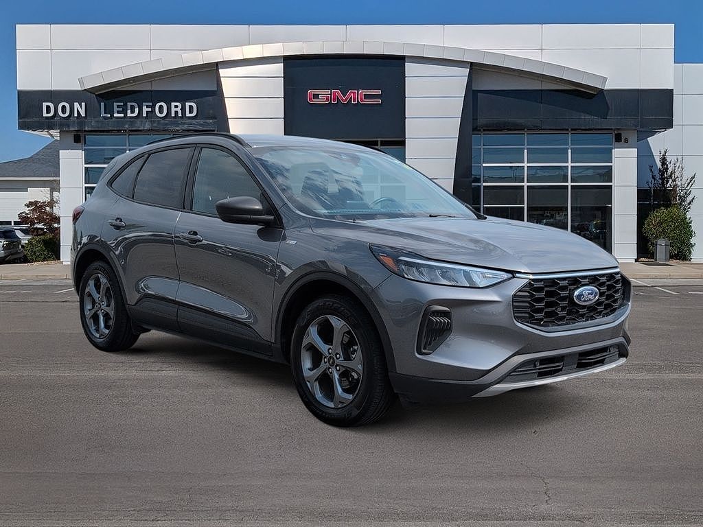 2025 Ford Escape ST-Line