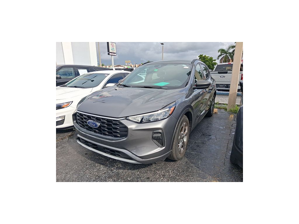 2023 Ford Escape ST-Line