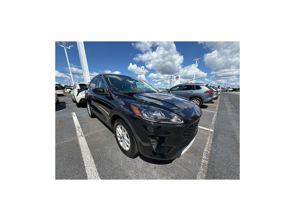 2021 Ford Escape SE Hybrid
