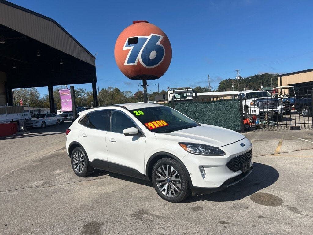 2020 Ford Escape Titanium