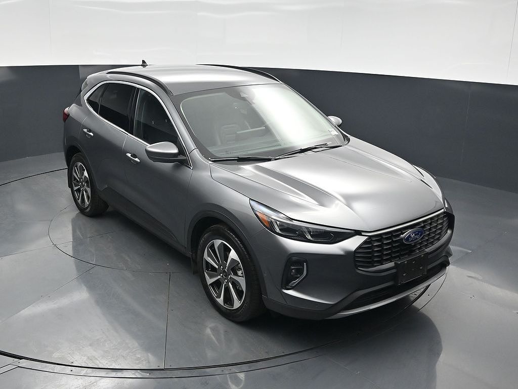 2023 Ford Escape Platinum