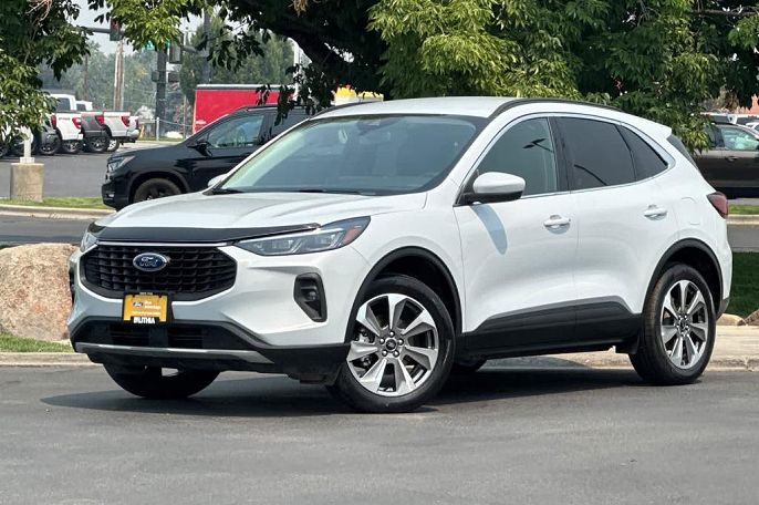 2025 Ford Escape Platinum