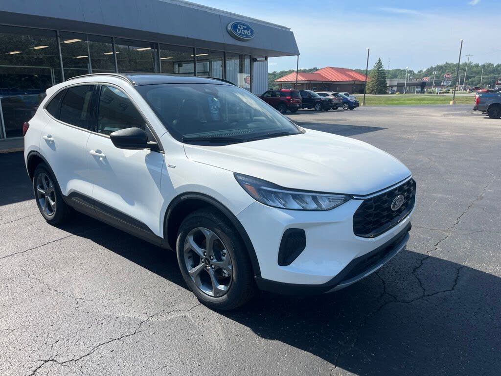 2026 ST-Line in White, 3 miles for sale in Peru, IN