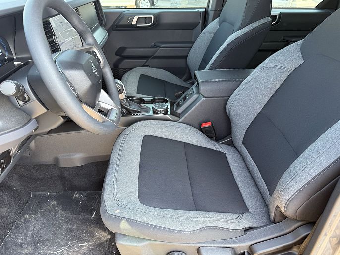 Ford Bronco 2025 — миниатюра 20