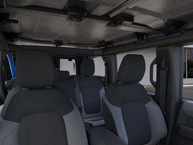 Ford Bronco 2025 — миниатюра 12