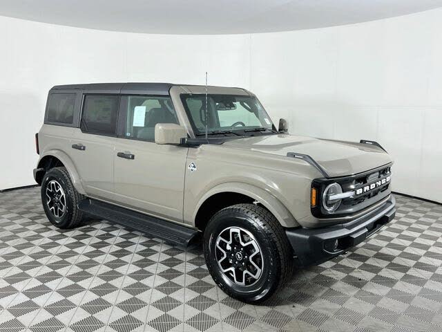 2026 Ford Bronco Outer Banks