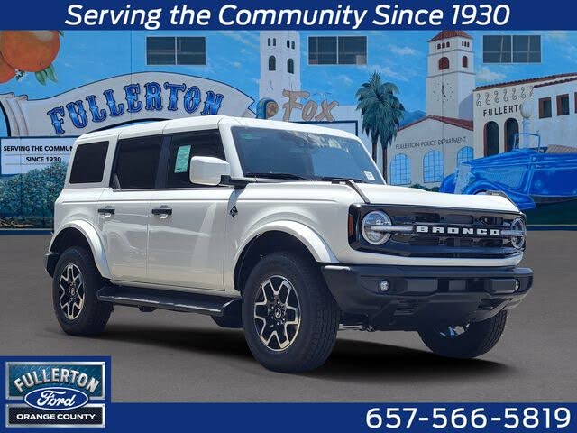 2026 Ford Bronco Outer Banks