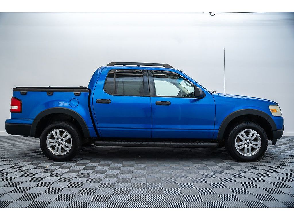 2010 Ford Explorer Sport Trac XLT