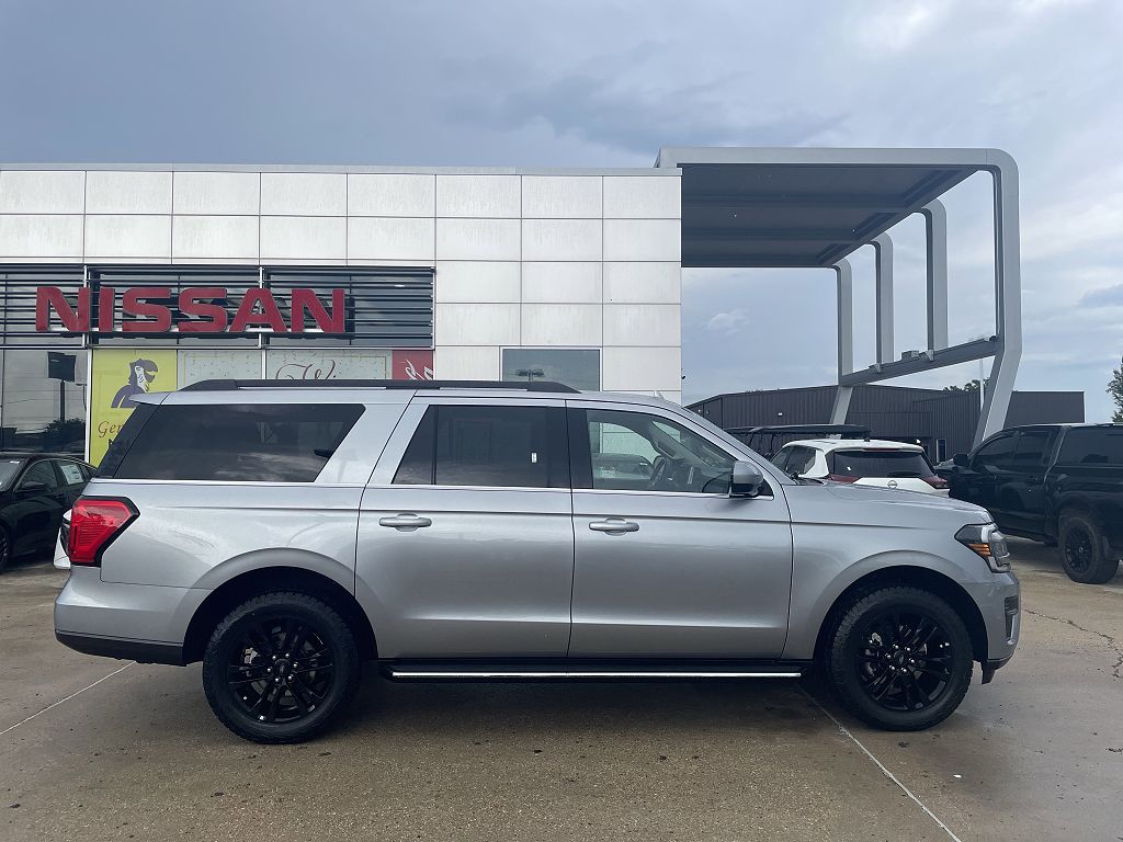 2023 Ford Expedition MAX MAX XLT