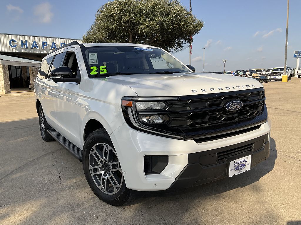 2025 Ford Expedition MAX MAX Active