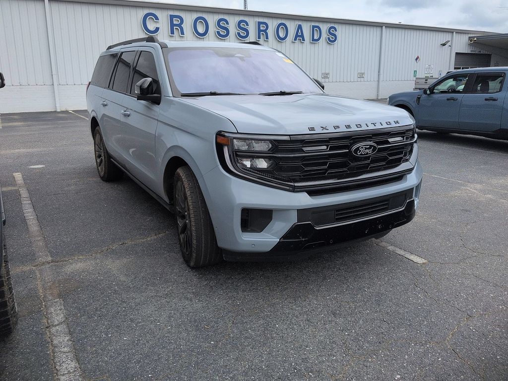 2025 Ford Expedition MAX MAX Platinum