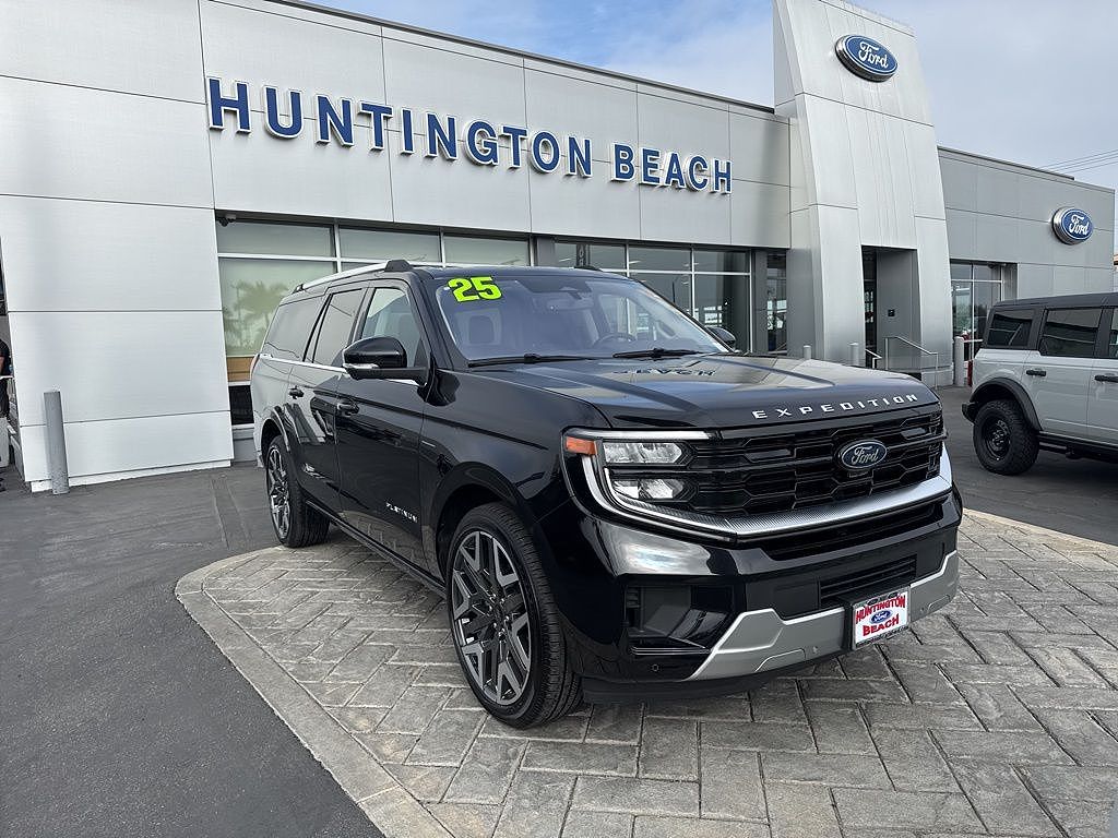2025 Ford Expedition MAX MAX Platinum