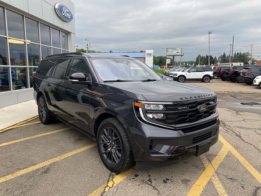 2025 Ford Expedition MAX MAX Platinum