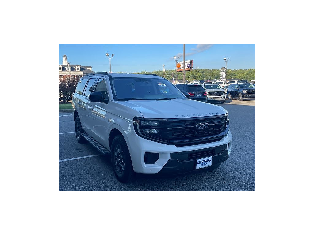 2025 Ford Expedition Active