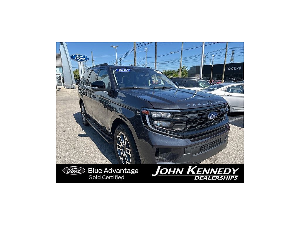 2025 Ford Expedition Active
