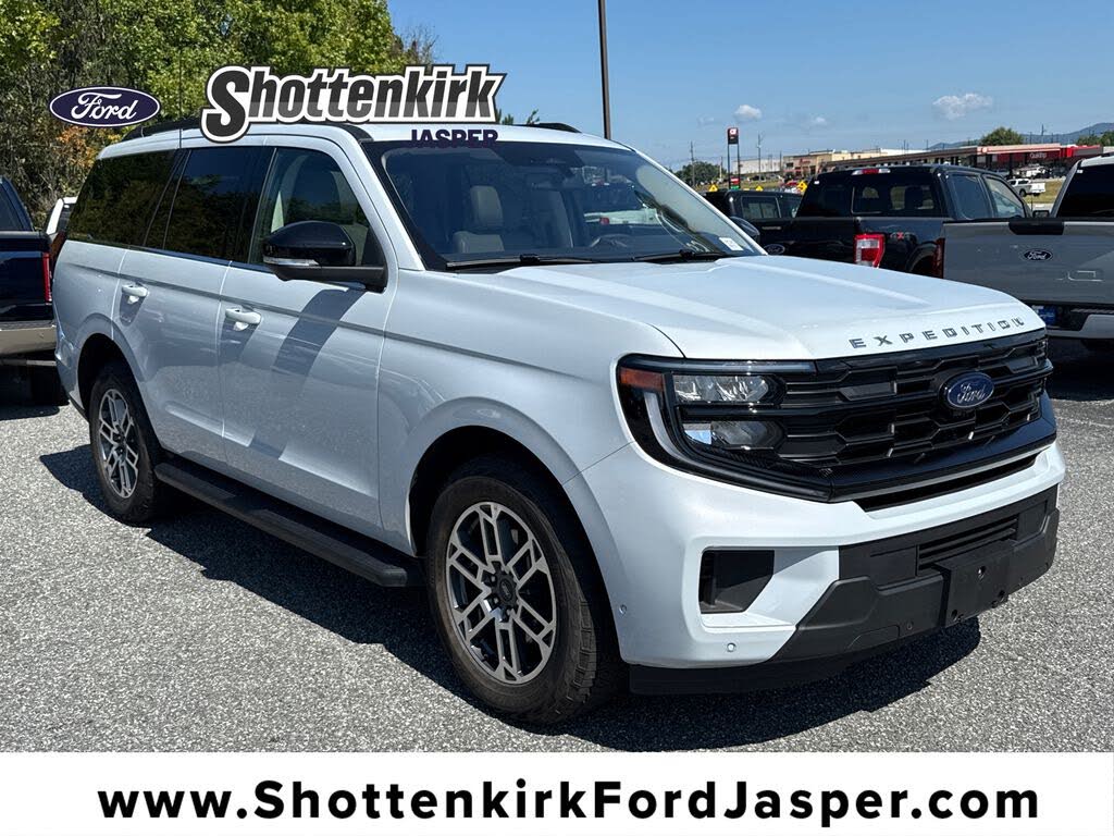 2025 Ford Expedition Active