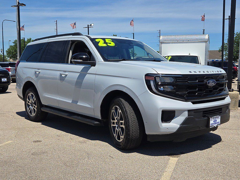 2025 Ford Expedition Active