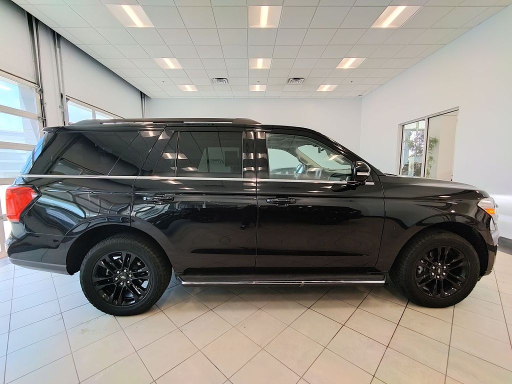 2023 Ford Expedition XLT