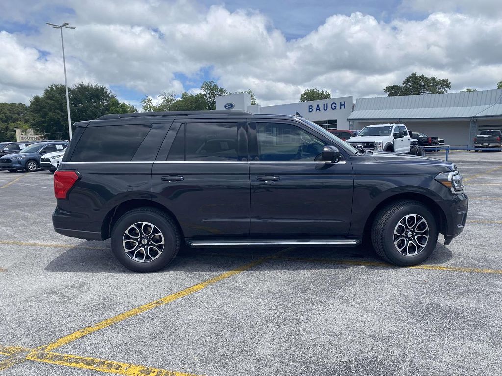 2022 Ford Expedition XLT