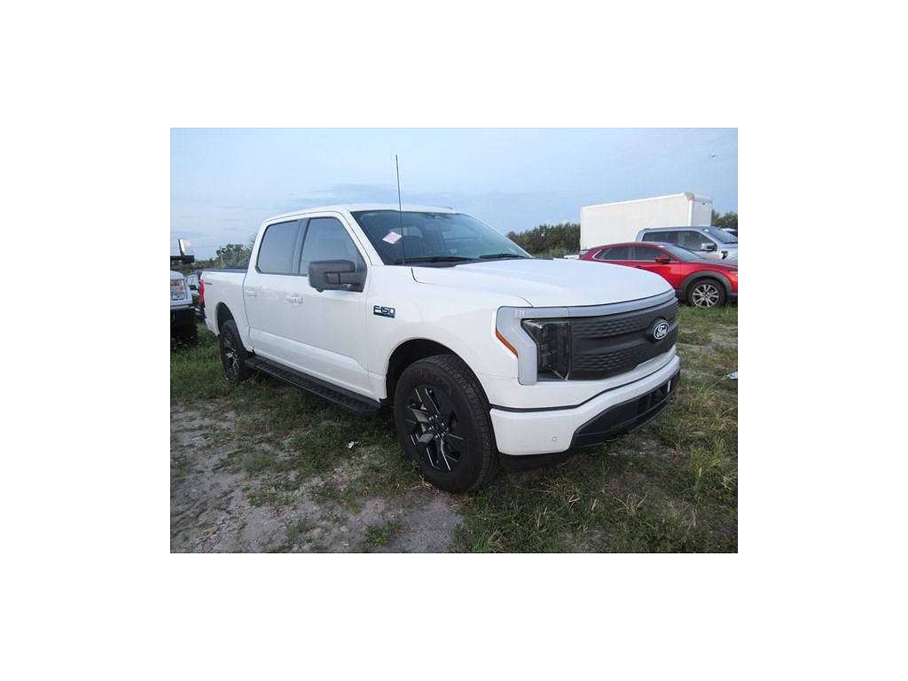 2025 Ford F-150 Lightning Flash