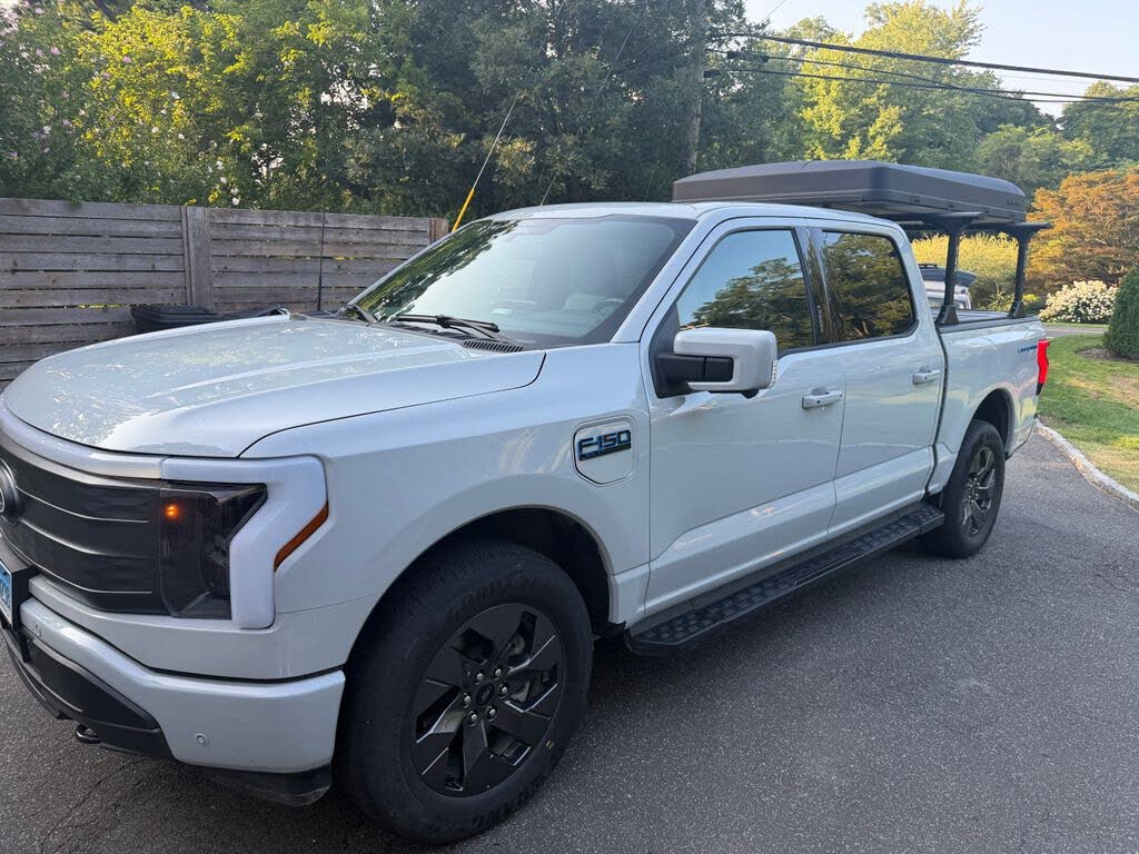 2024 Ford F-150 Lightning Lariat