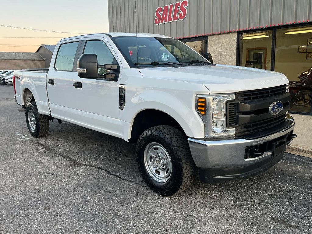 2018 Ford Super Duty F-250 SRW XL 4WD Crew Cab 6.75' Box