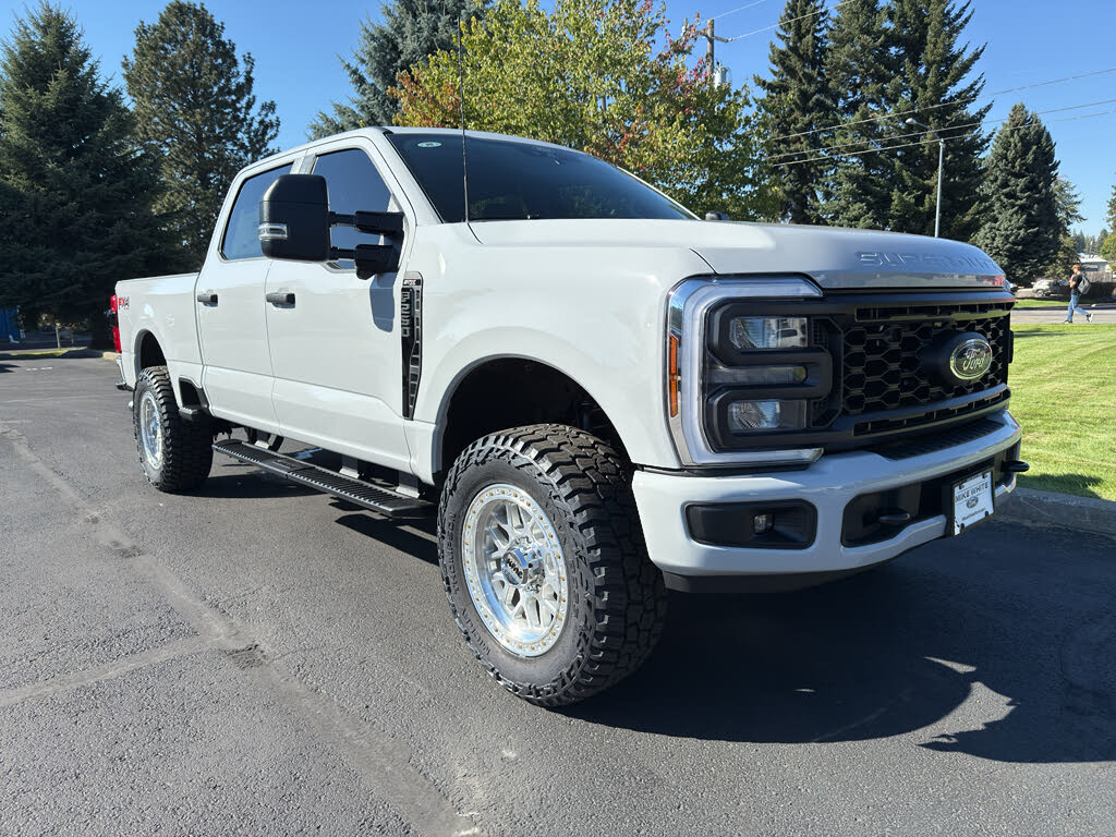 2026 Ford F-250 Platinum