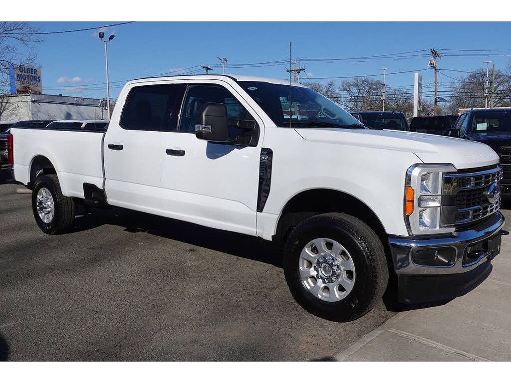2023 Ford Super Duty F-250 SRW XLT