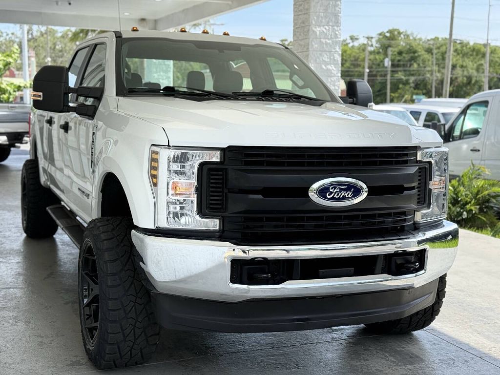 2019 Ford F-250 Super Duty XLT 4x4 4dr Crew Cab 6.8 ft. SB Pickup